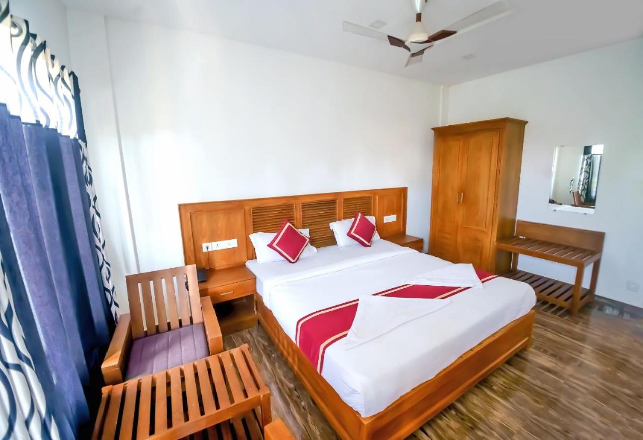 Princess De Munnar - 3 Star Hotel Thiruvananthapuram Esterno foto