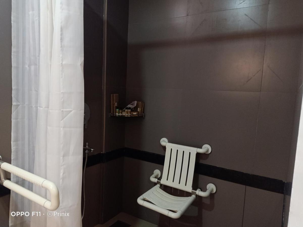Princess De Munnar - 3 Star Hotel Thiruvananthapuram Esterno foto